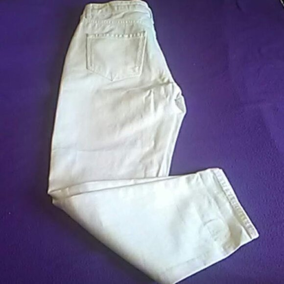 Forever 21 White Jeans Ripped Knee Women's Size 28 - Picture 13 of 16